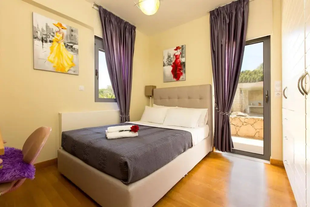 Villa Victoria - A Private Family Gem