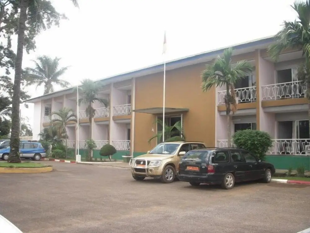 Central Hotel