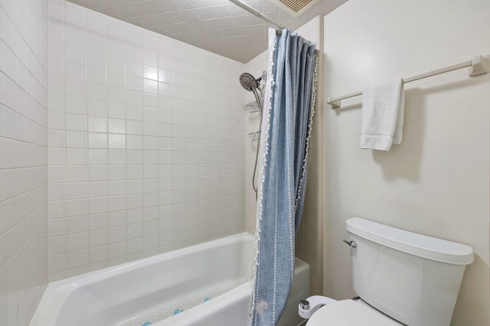 Spacious 2br Oceanfront Loft - Unit C17 1 Bedroom Condo