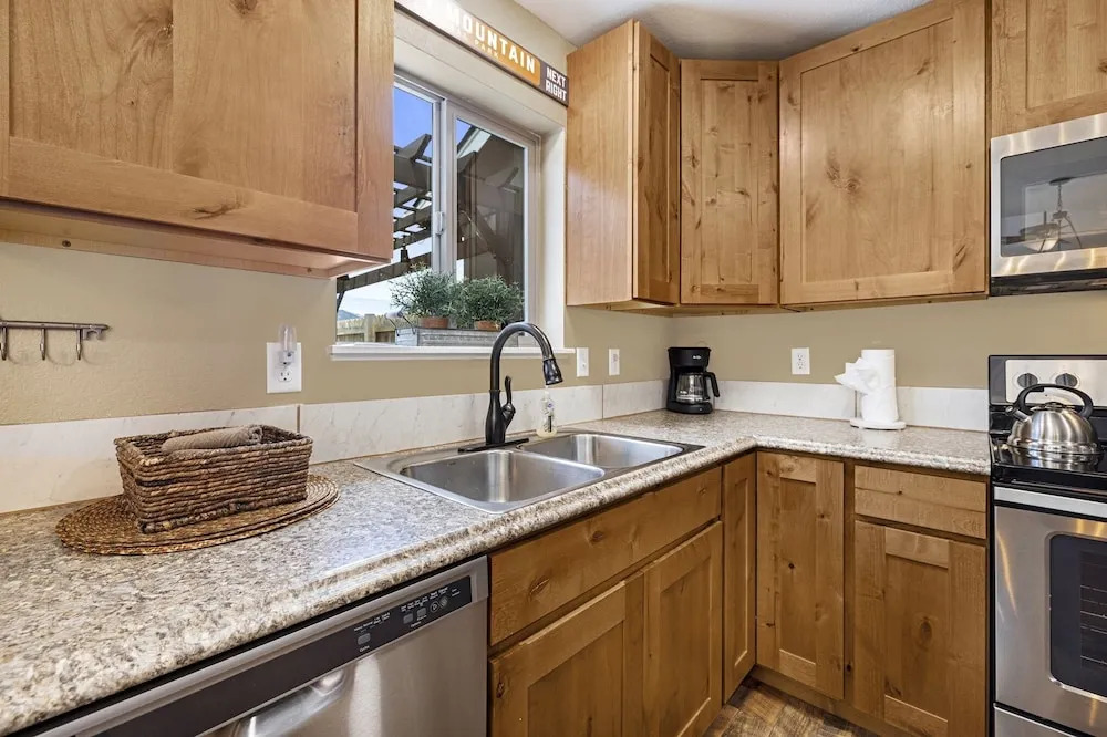 Serenity In The Rockies 2 Bedroom Townhouse by RedAwning
