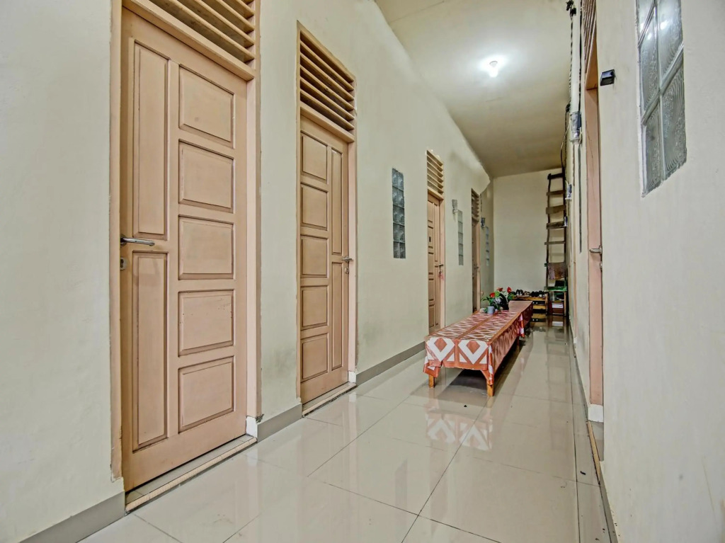 Oyo 91268 Homestay Bu Erma Syariah