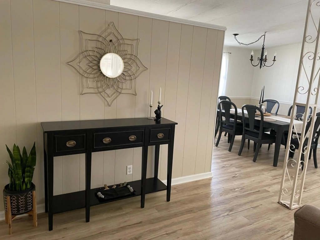 Pet friendly 3 bedroom single family house