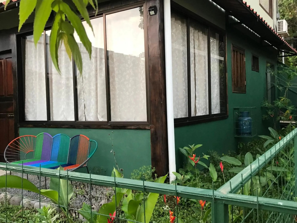 FLOR DE PARAISO BUNGALOWS