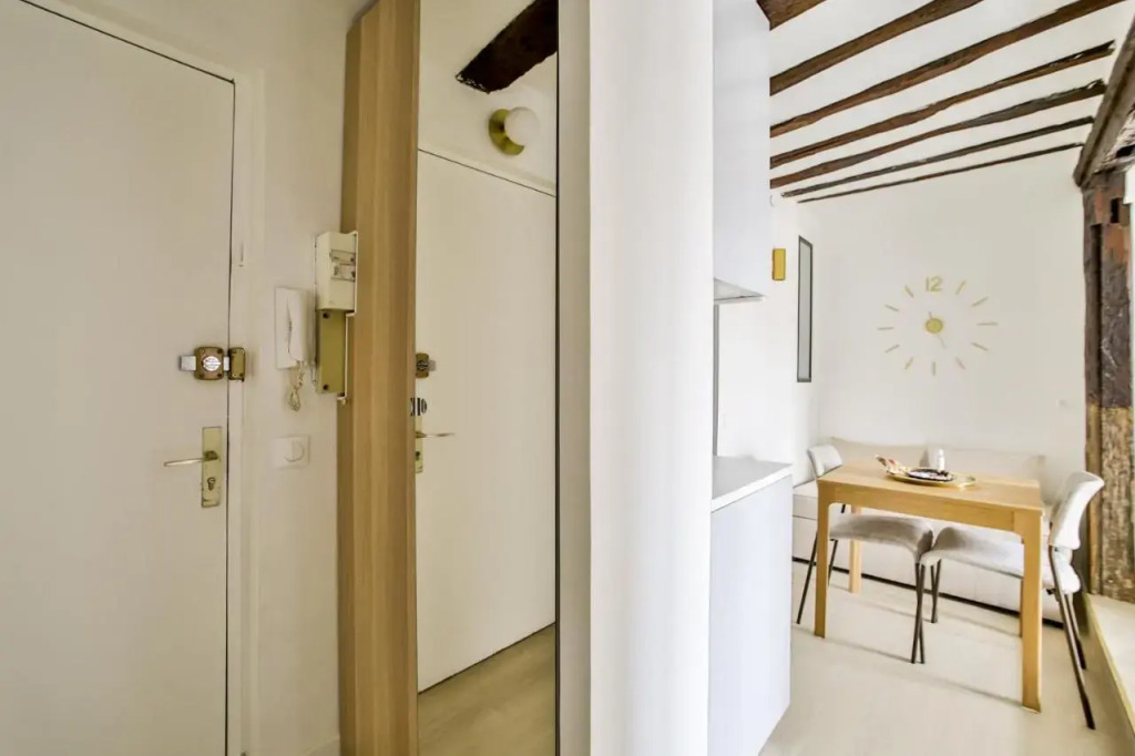 New&renovated cosy flat in The marais !!! 4-5 pers