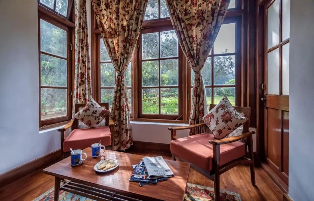 SaffronStays Milton Abbott Estate - 2BR colonial-era bungalow with garden, golf course views & bonfire nights near Ooty Golf Club