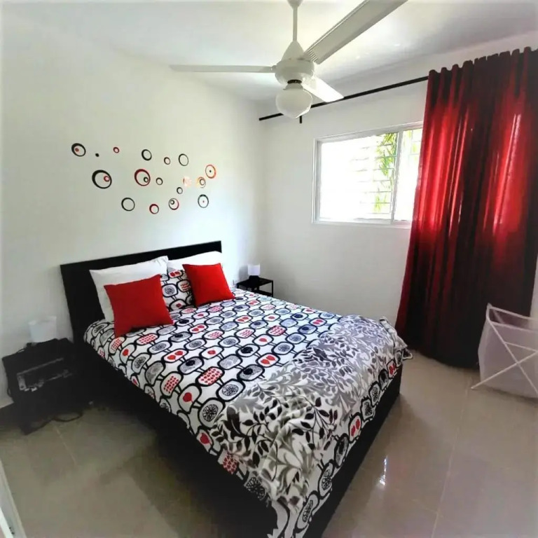 Your Space piscina, parque infantil, 3 habitaciones , Res Breezes Santiago