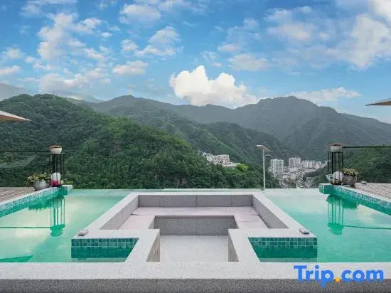 Mu Yun Wan Hostel, Shennongjia (Huong Khe Yuen Scenic Spot Shop)