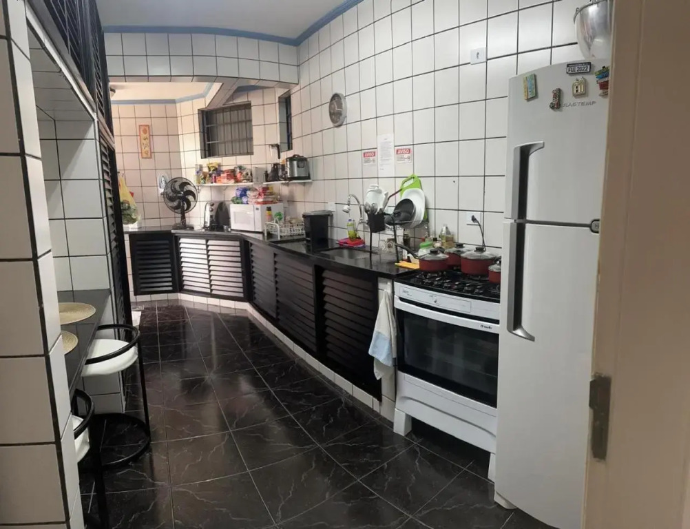Apartamento na praia grande 350 m da praia ATE 08 PES