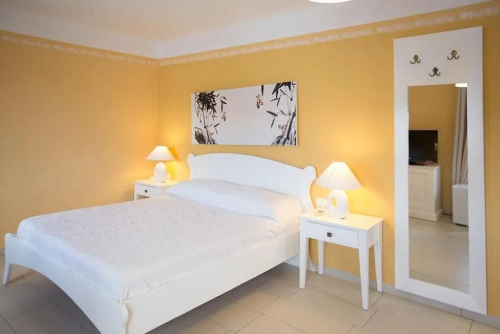 Folie Marine Hotel & Beach Club