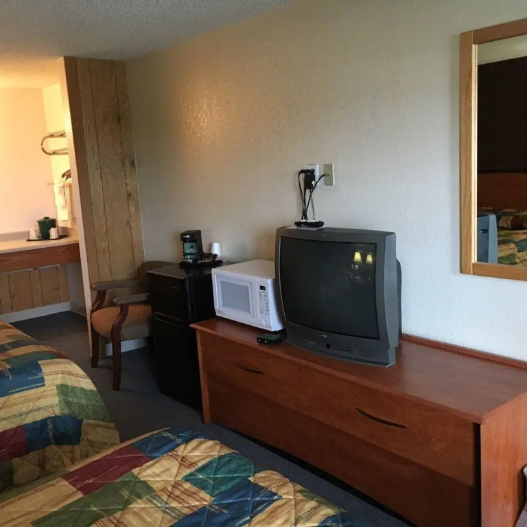 The Heights Inn Motel