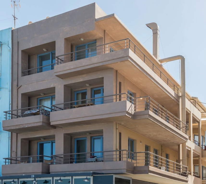 Nais Apartments & Studios