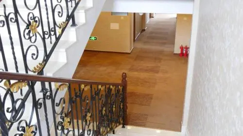 A'er Mountain Fuyi Holiday Hotel