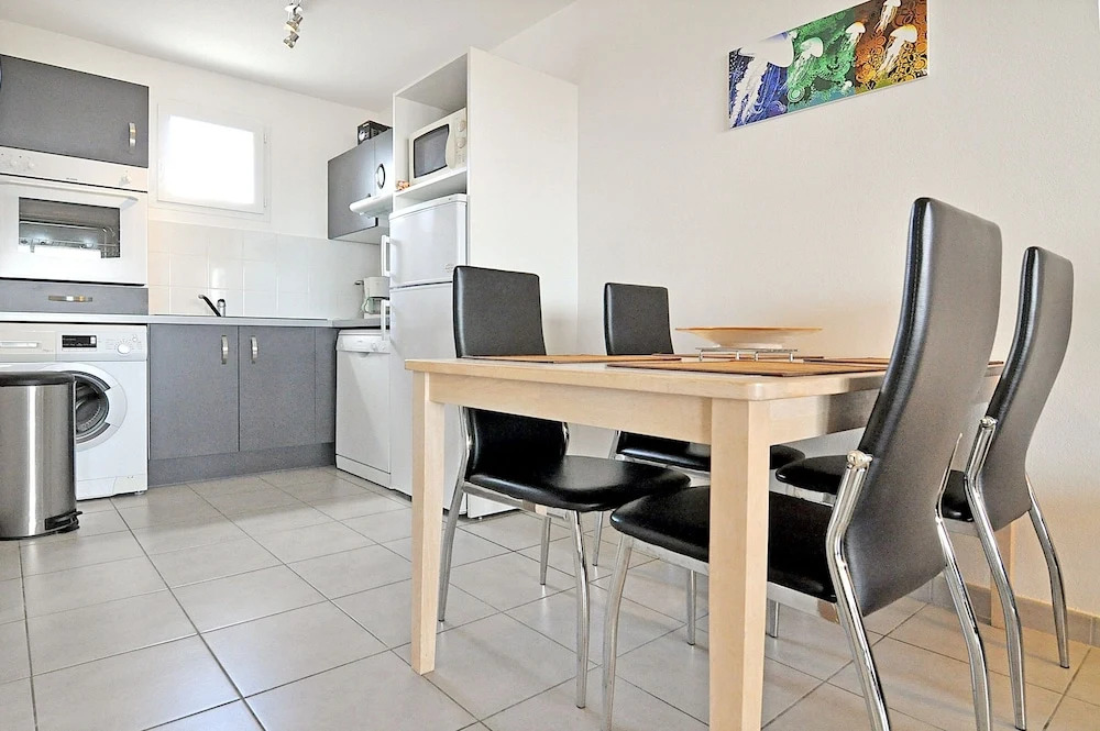 Villa With 2 Bedrooms in Saint Pierre la Mer, With Wonderful sea View