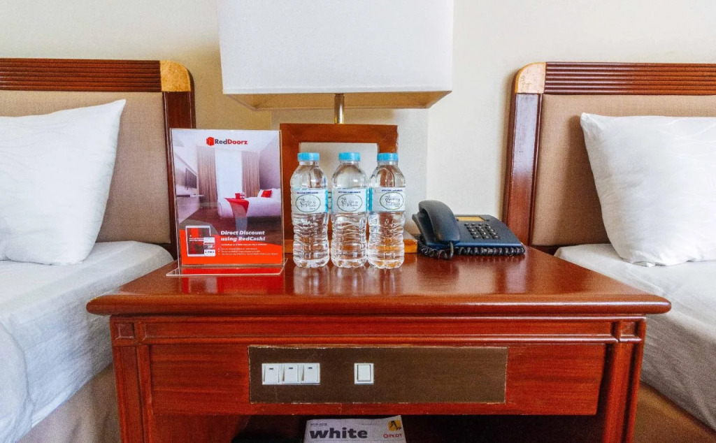 RedDoorz Plus near Mango Avenue Cebu