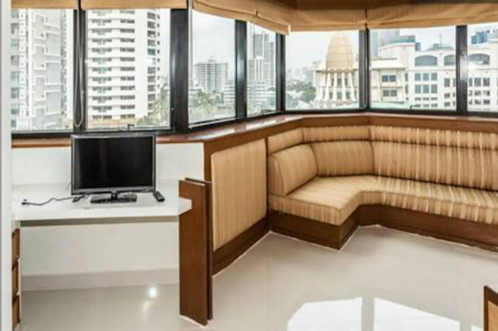 Ebony Tower at Parkview Towers