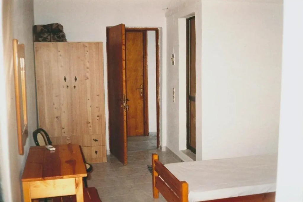 Dinas Studios & Apts