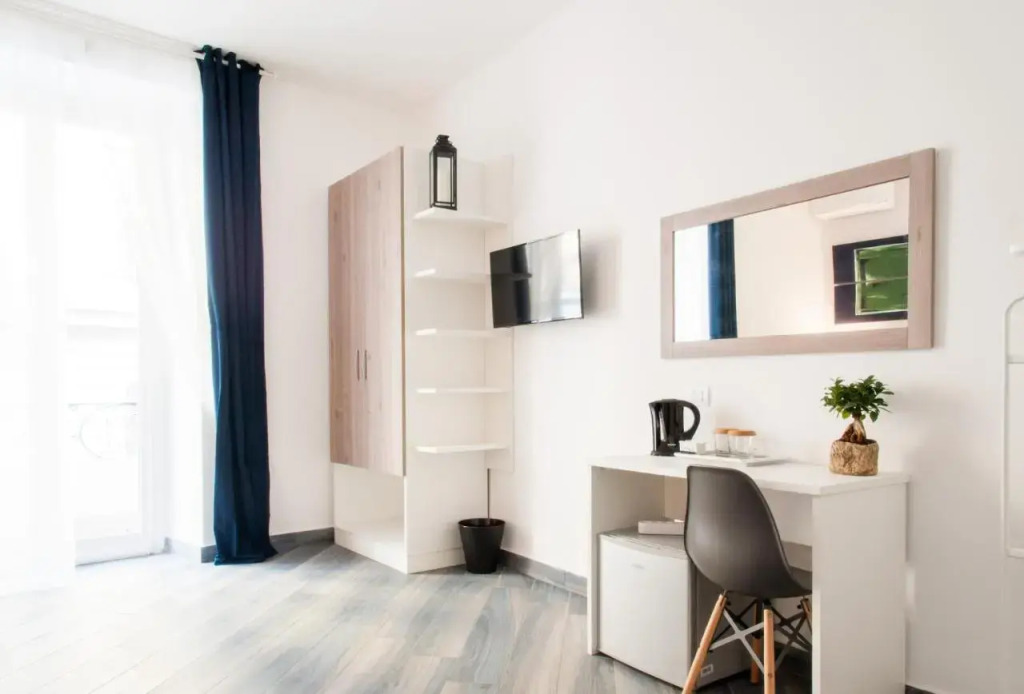 Demi Rooms