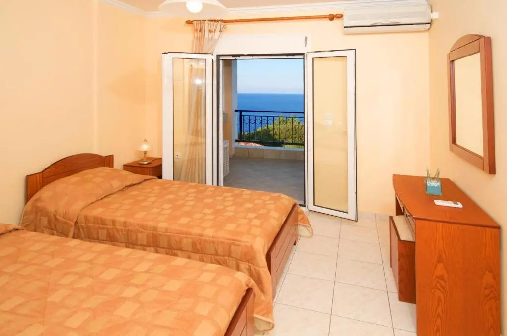 Mari-Christi Apartments