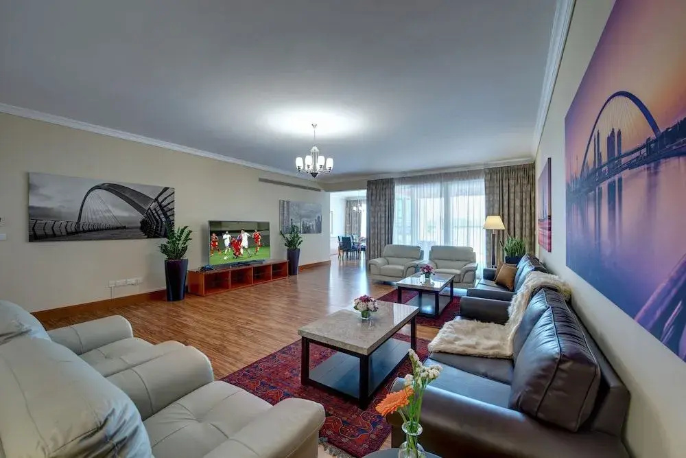 J5 Holiday Homes Barsha Gardens