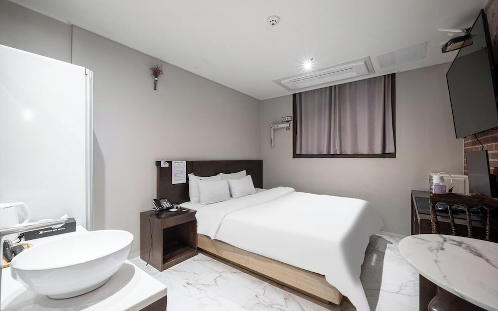 Brown Dot Hotel Pyeongtaek Godeok