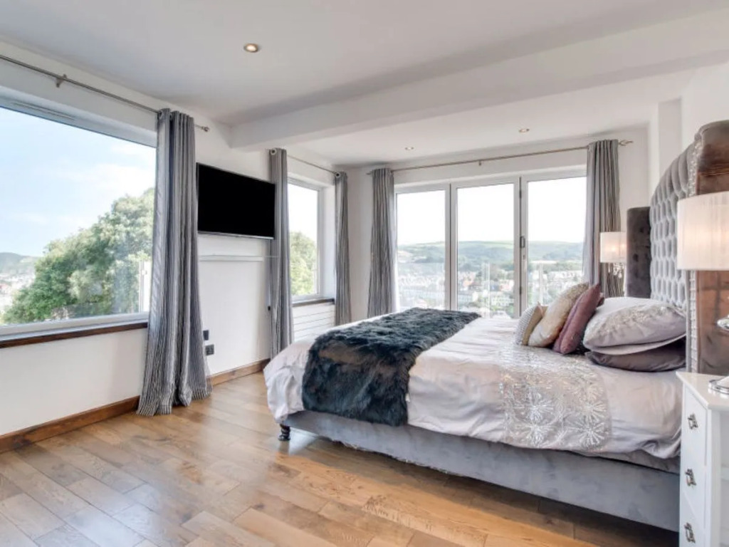4 Bed in Ilfracombe oc-rockho