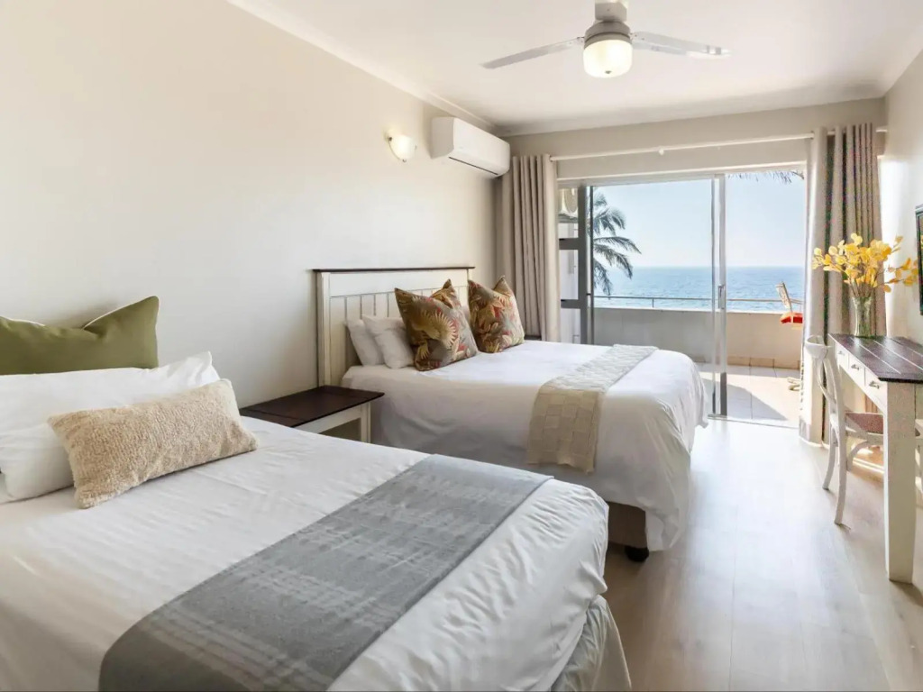 Beachfront Apartment Shakas Rock - Martinique, Pool, Ocean Views