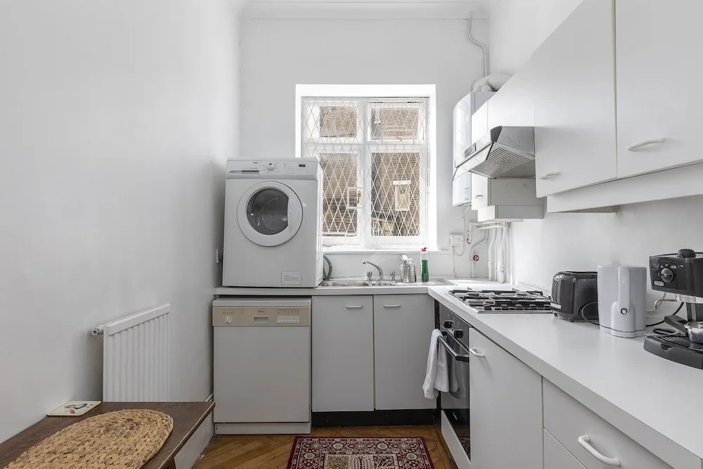 Fabulous 2BR in Kensington, Near Holland Park