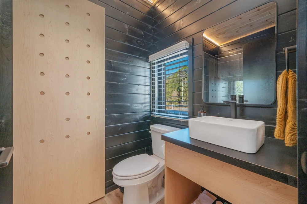 Waterfront Access Private HotTub Yard 10