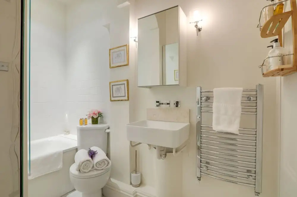 Stylish Kensington Living