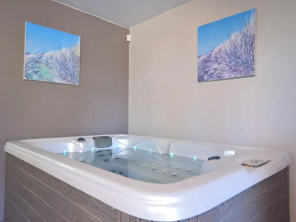 Luxurious Cottage in Durbuy With Swimming Pool