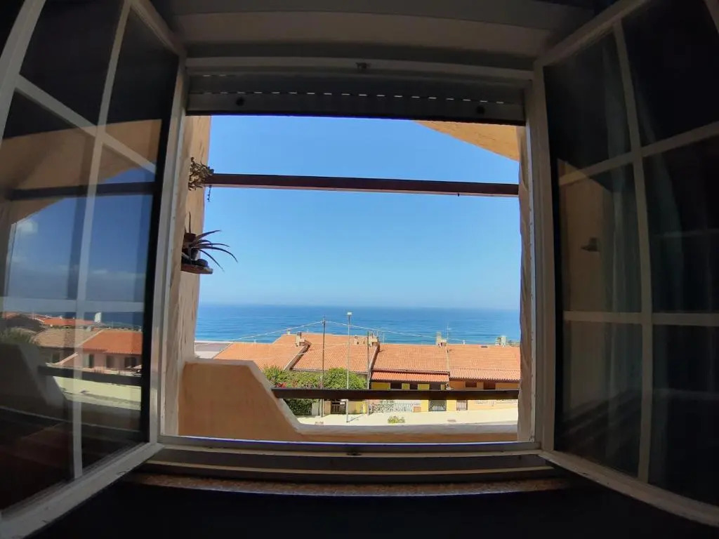 Villa with beautiful Private Garden & Breathtaking Sea View