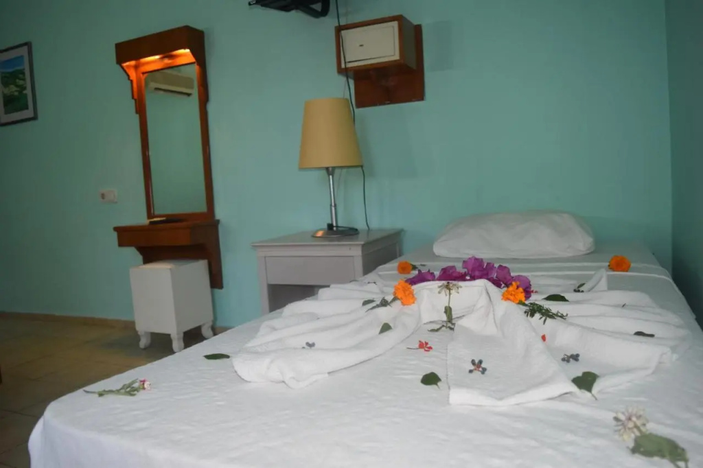 Ares City Hotel