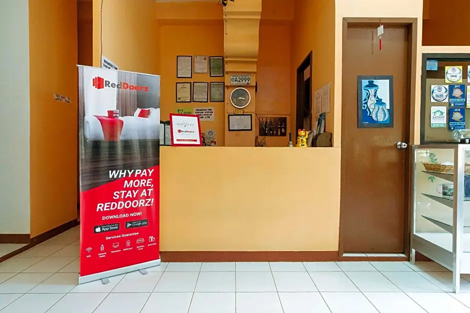 RedDoorz @ BM Road