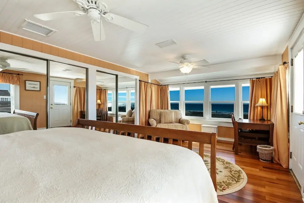 Rustic Oceanfront Cottage