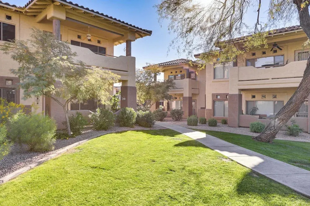 Snowbird Escape w/ Pool! 4 Mi to Kierland Commons