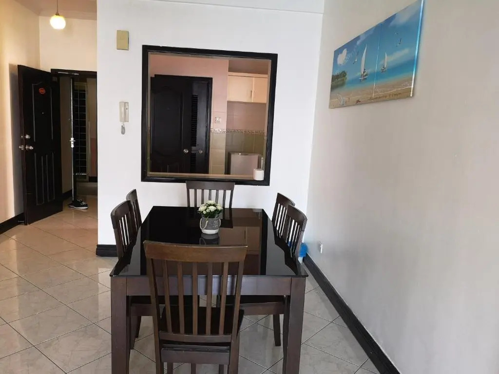 Homestay Marina Court Kk
