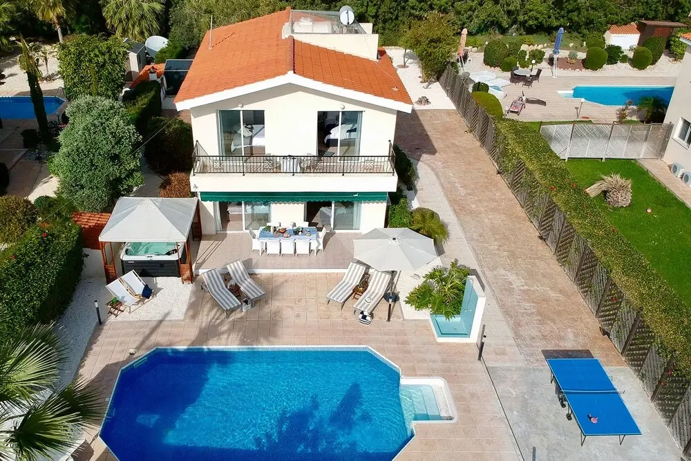 Villa Silverline