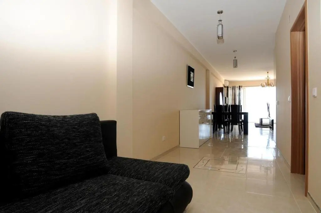 Kapriz Apartments