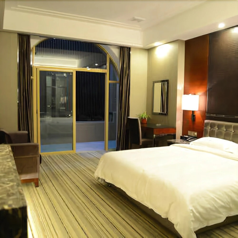 Jinzhou Holiday Hotel
