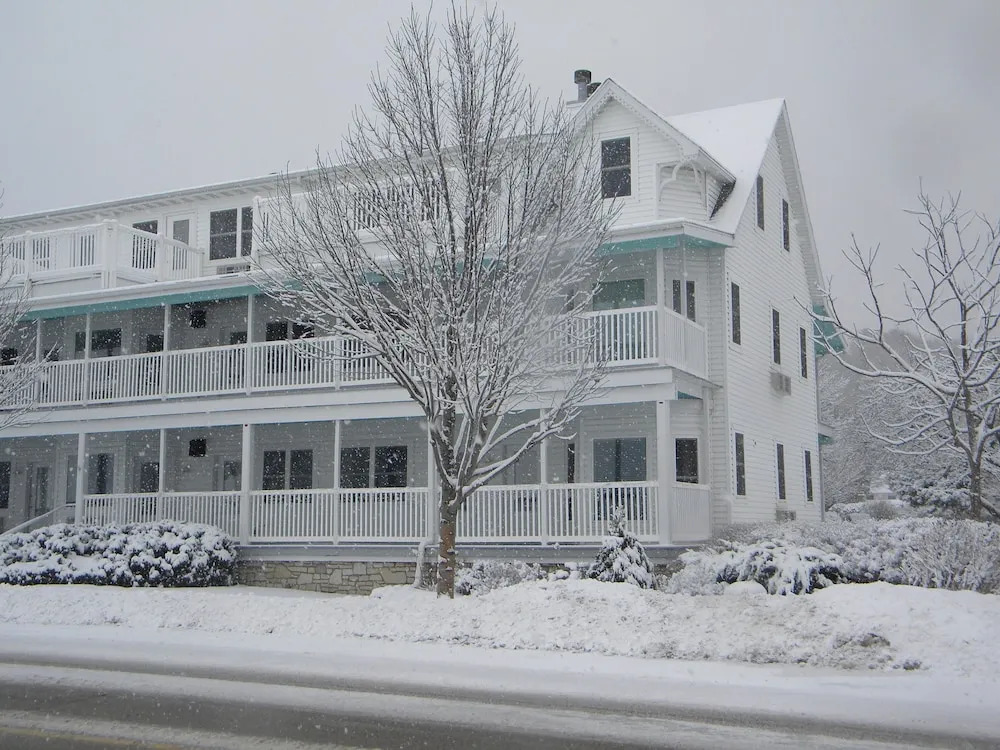 Edgewater Resort