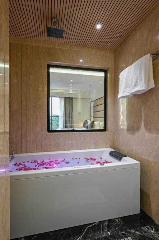Hotel Grand Girdhar Premier