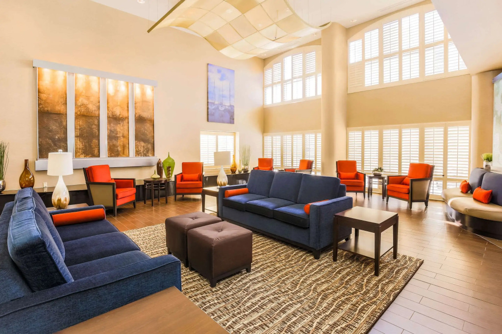 Comfort Suites DFW N-Grapevine