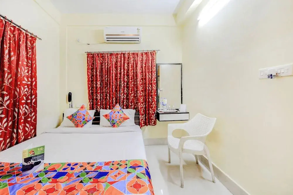 FabHotel Archana Guest House