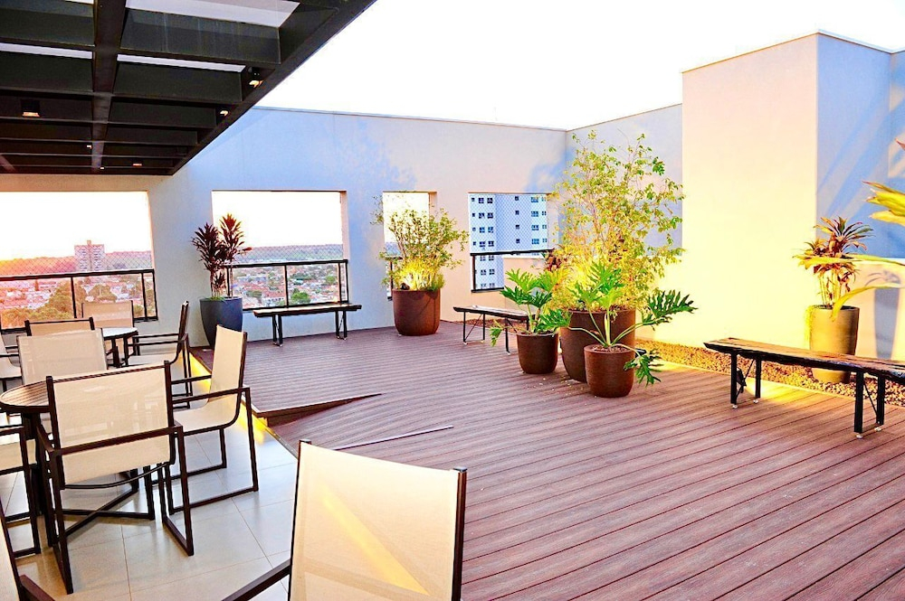 LA HOTEL VOTUPORANGA