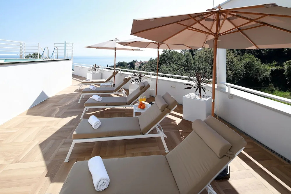 Premium Penthouse with Swimming Pool