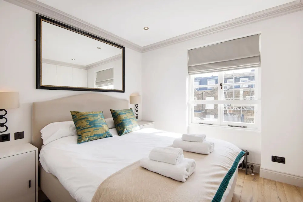 Modern Notting Hill Home by Portobello Market