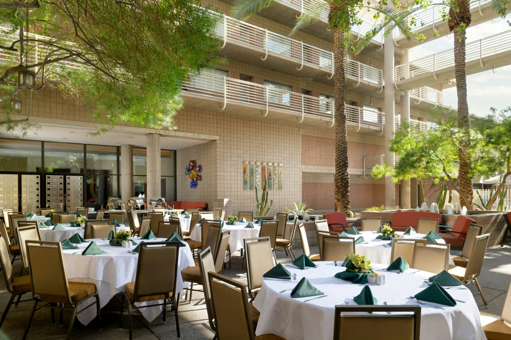 DoubleTree Suites by Hilton Phoenix