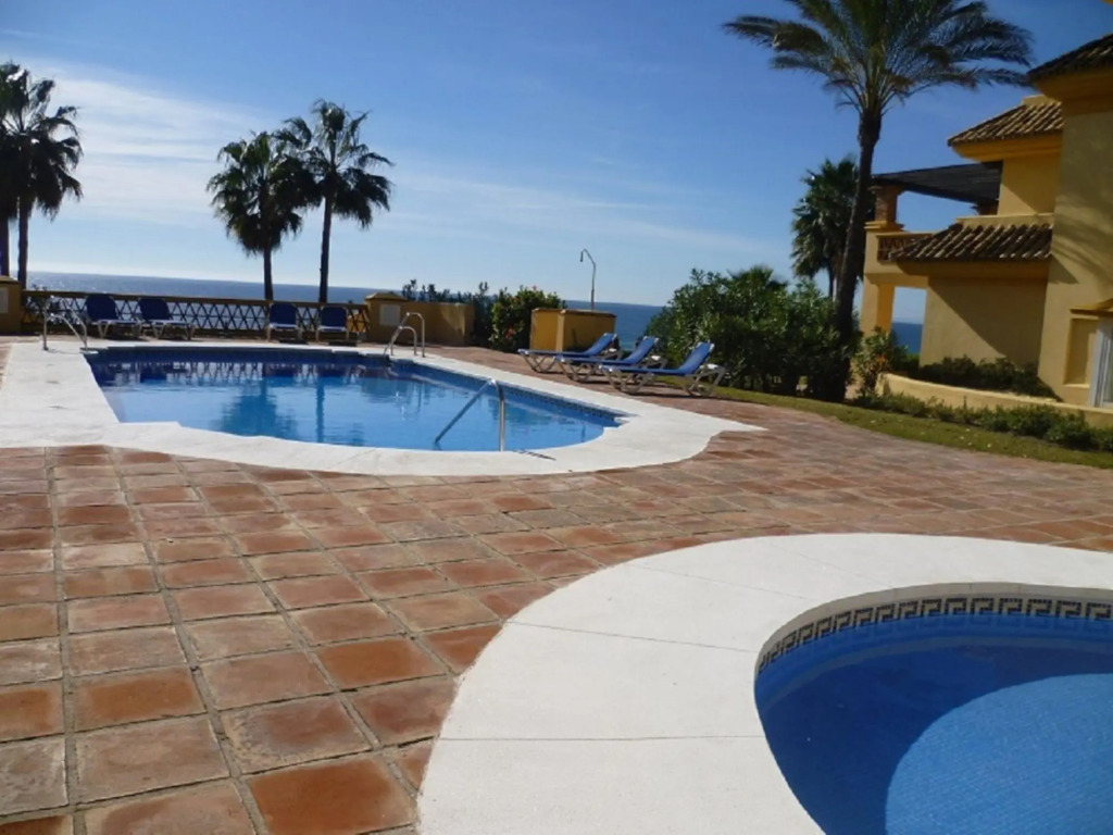 8841 - Grand Front Line Location – Heated Pool