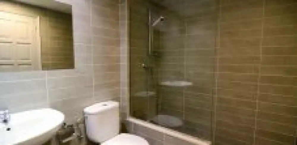 Apartamento con terraza cerca del centro