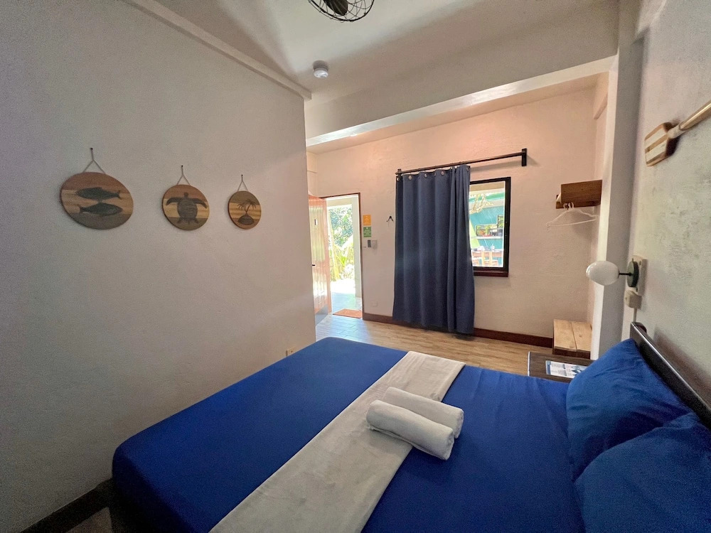 Island Lyfe Adventures Hotel - 5 Minutes from El Nido Airport & Lio Beach